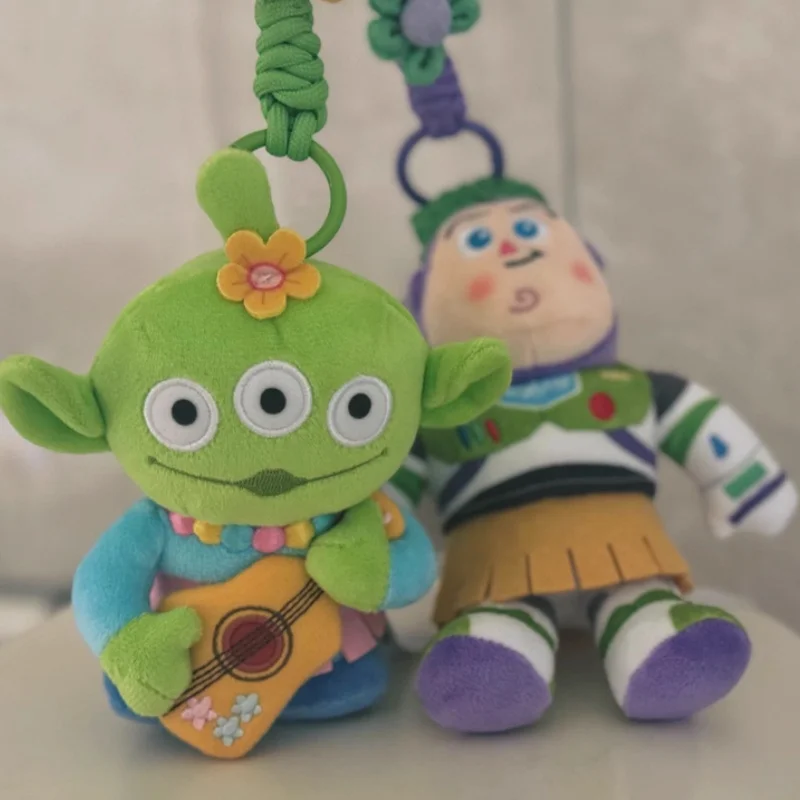 Disney Pluche Hanger Toy Story Seaside Chill Zomer Serie Schattige Aardbei Beer Pluche Hanger Sleutelhanger Speelgoed Kinderen Kawaii Gift