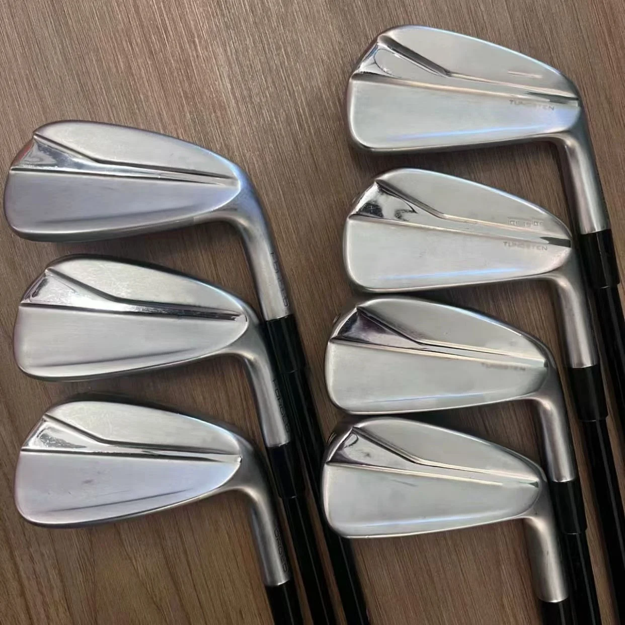 Brand New 7PCS Golf Clubs Silver  p790.0 Irons   Set 4-9P R/S Flex Graphite/Steel Shaft with Head Cover