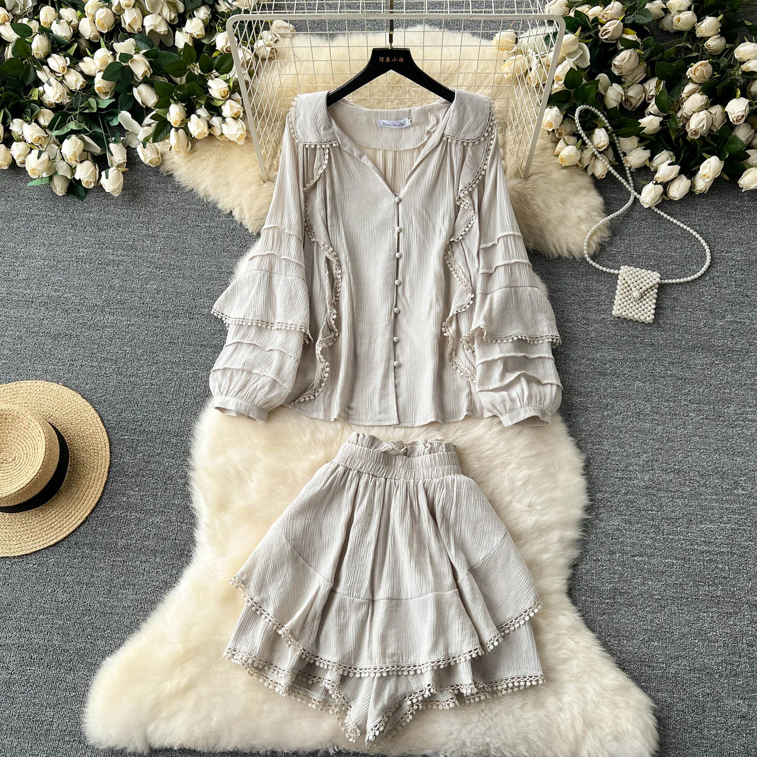 

Summer Lace Shorts Two-piece Set V-neck Single Breasted Lantern Sleeve Shirt shorts Suit Korean Sweet Ruffled Women Sets