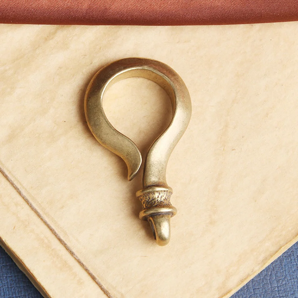 1pc Brass Keychain Hook Pendant Wallet Belt Clip  Vintage Style Metal Keychain Hook Keyring Jewelry Pendant 5.5x3 Cm