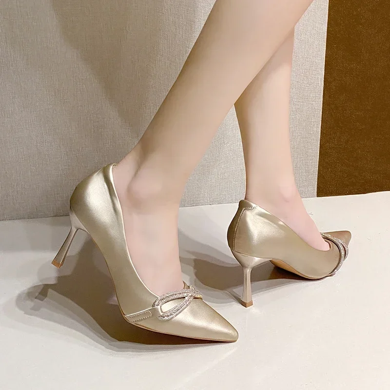 

2025 High Quality Women's Shoes Shallow Women's High Heels Fashion Crystal Office and Career Sexy Pointed Toe Solid Heels Women