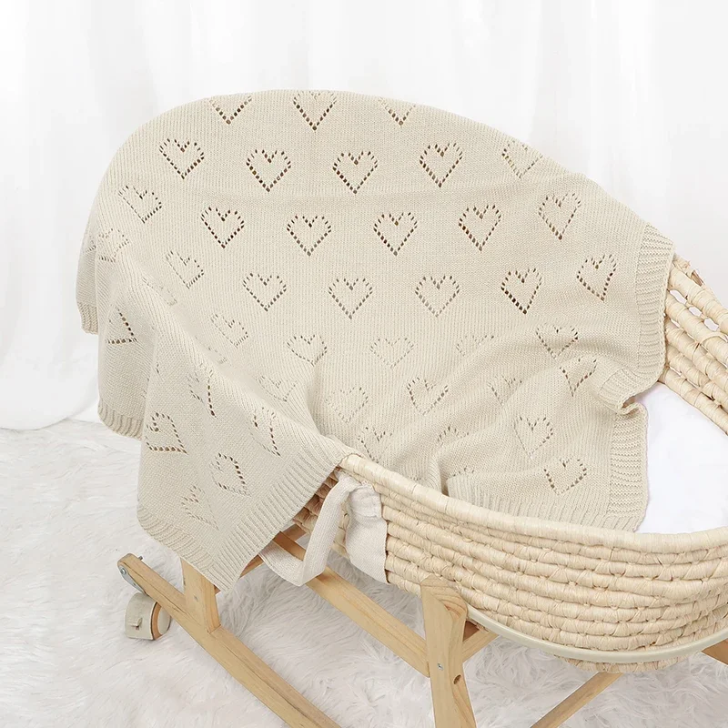 Baby Blankets Knit Newborn Stroller Swaddling Warp 100*80CM Girl Boy Plaid Super Soft Infant Bed Quilt Fashion Loving Hollow Out