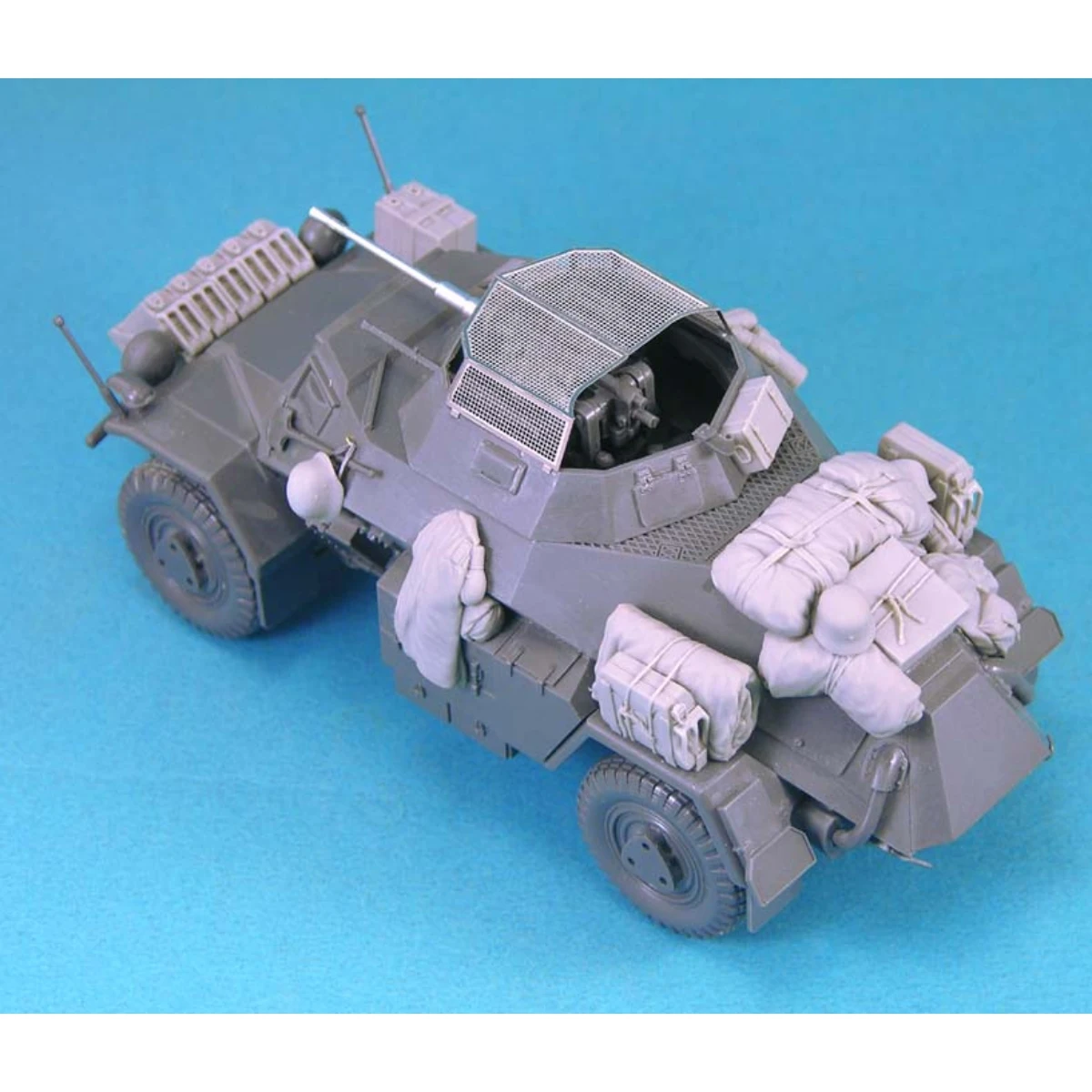 1/35 Resin unpainted model Kit, military theme, German Sd.Kfz.222 four wheel armor fitting, unassembled and unpainted GK, 867T