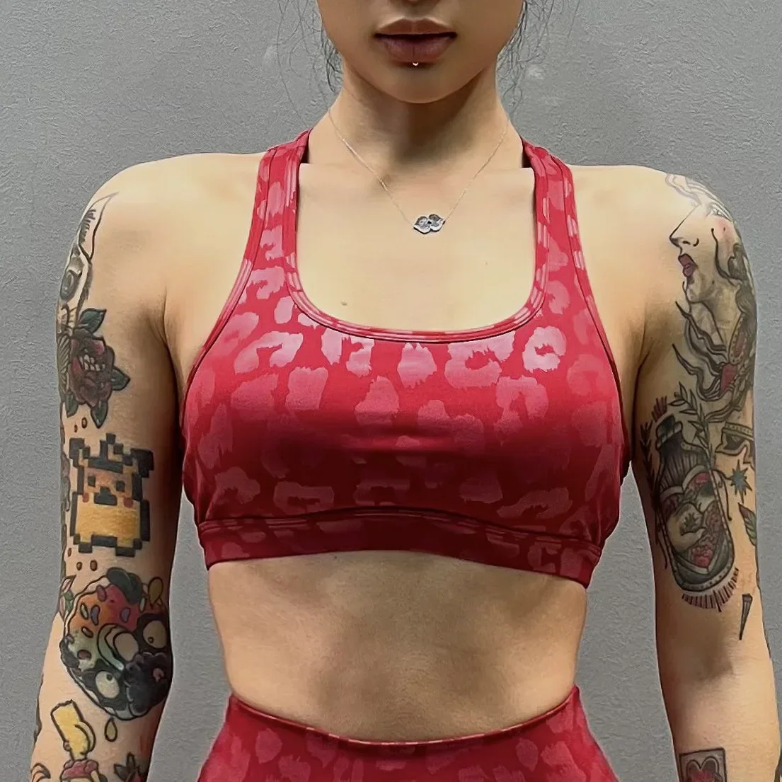 Lightweight Sports Yoga Fitn ess Bra Women's Leopard Print Underwear High Strength High Waist Hip Lift Naked Breathable Shorts