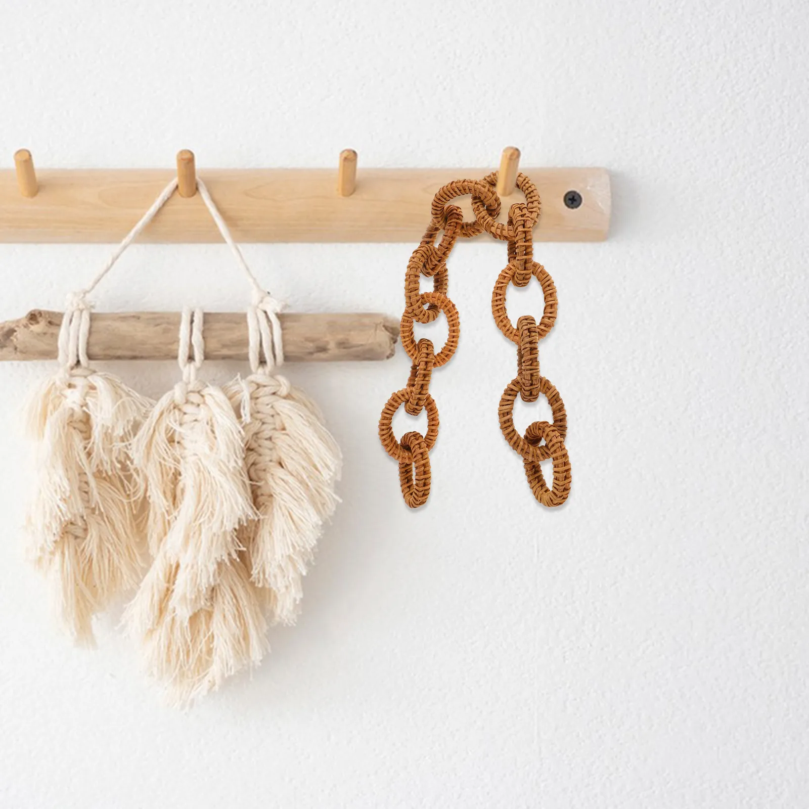 Natural Rattan Woven Chain Link Rustic Wall Hanging Decor for Living Room Bedroom Dormitory Wedding Home Ornament