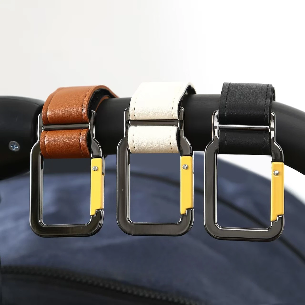 Baby-Kinderwagenhaken aus PU-Leder, Verstellbare Kinderwagenhaken, Trolley-Organizer, Wickeltaschenhalter, Kinder-Reise-Kinderwagen-Zubehör – Detail 3