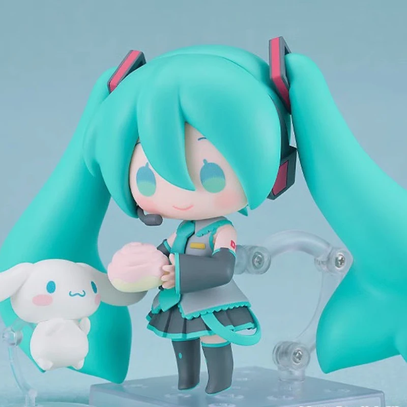 10CM Hatsune Miku and Big-eared Cinnamon Dog Q Version Clay Figure Replaceable Face Joints Are Mobile Model Ornament Collection