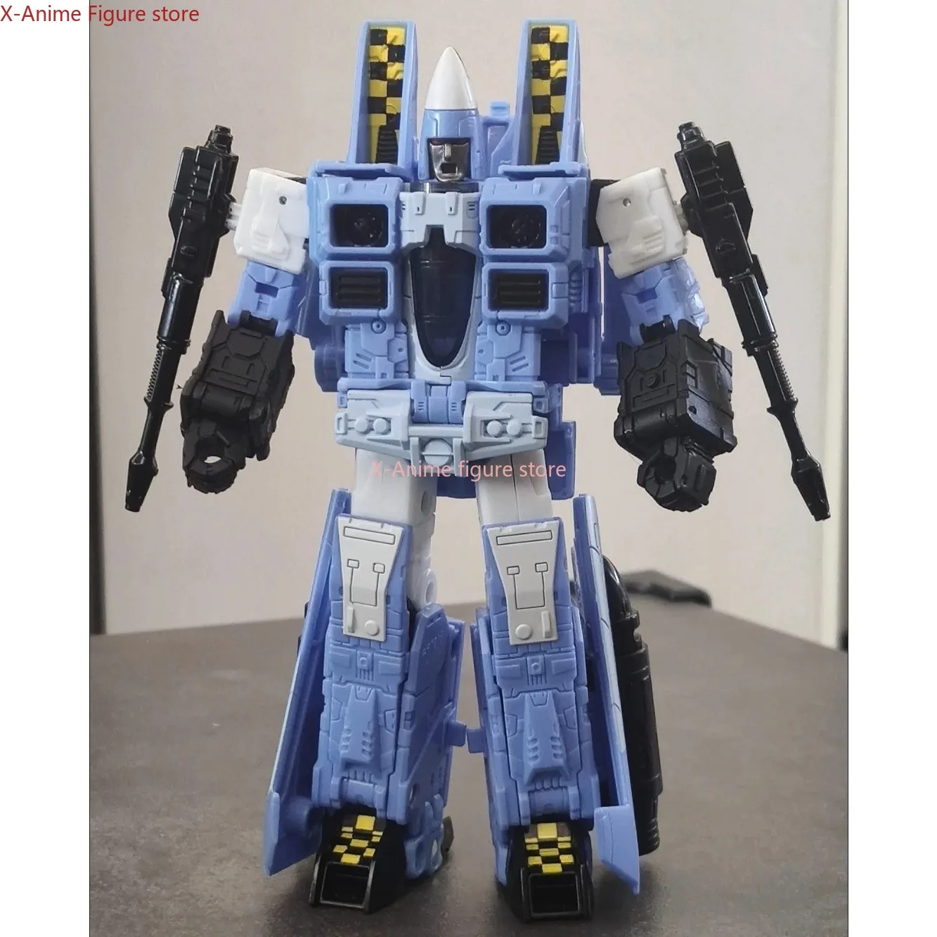 

В наличии Hasbro Трансформеры Игрушки Legacy Evolution Voyager G2 Universe Cloudcover Аниме Фигурки Украшения Подарки для хобби