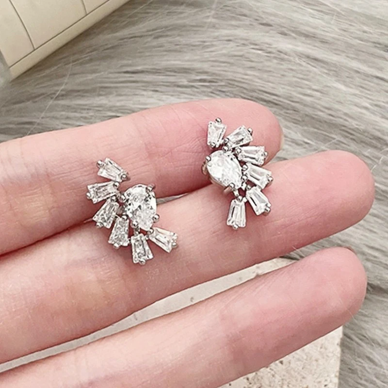 Huitan Chic Matched Earrings with Waterdrop Cubic Zirconia Exquisite Women Earrings Ear Piercing Wedding Party Statement Jewelry