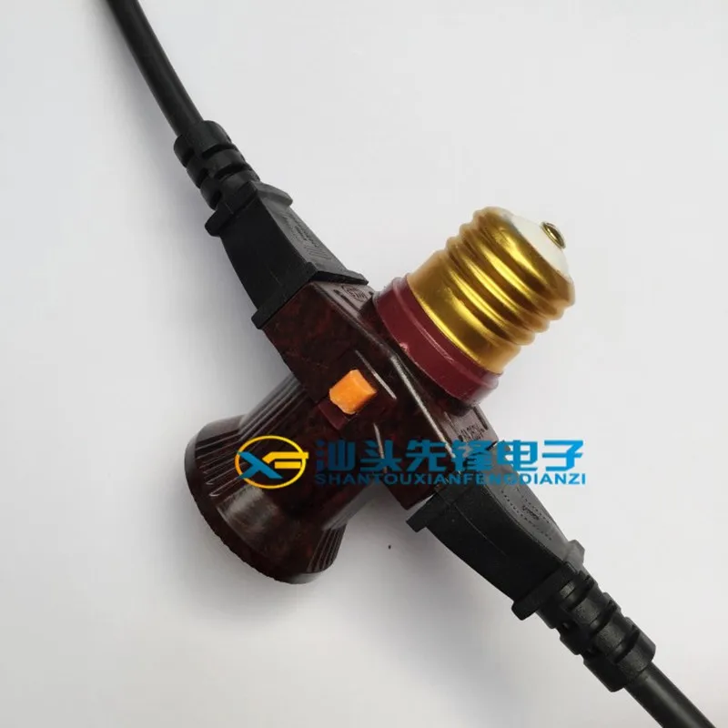 E27 Dudukan Lampu Sakelar Soket Multifungsi Sekrup Ganda Soket US / EU Aksesori Lampu Dasar Soket Steker 110V-240V