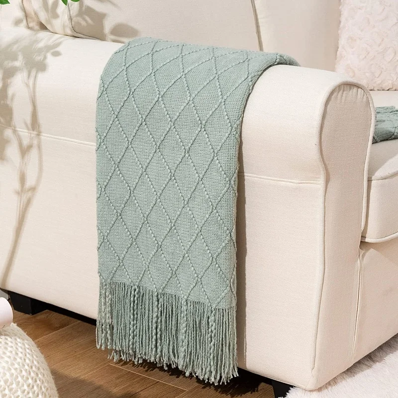 

Inyahome-Green Knit Throw Blanket with Fringe,Geometric Blanket,Large Bed Throw,Decorative Indoor Outdoor,Modern Christmas Decor