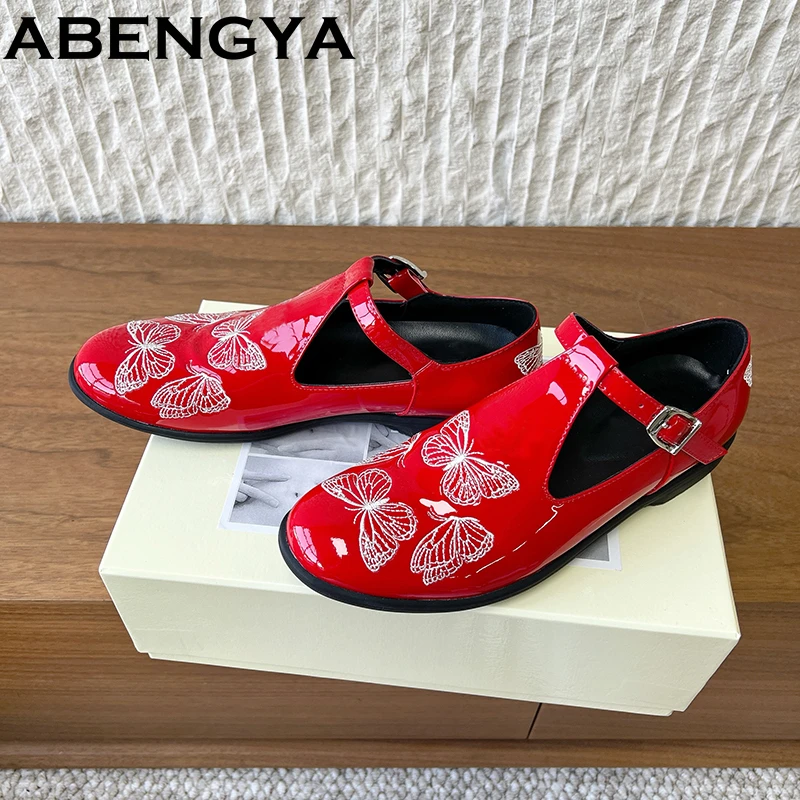 

Новые женские туфли-лоферы с вышивкой и Т-образным ремешком, черные кожаные балетки на плоской подошве, весенние туфли-мюли для женщин, формальные