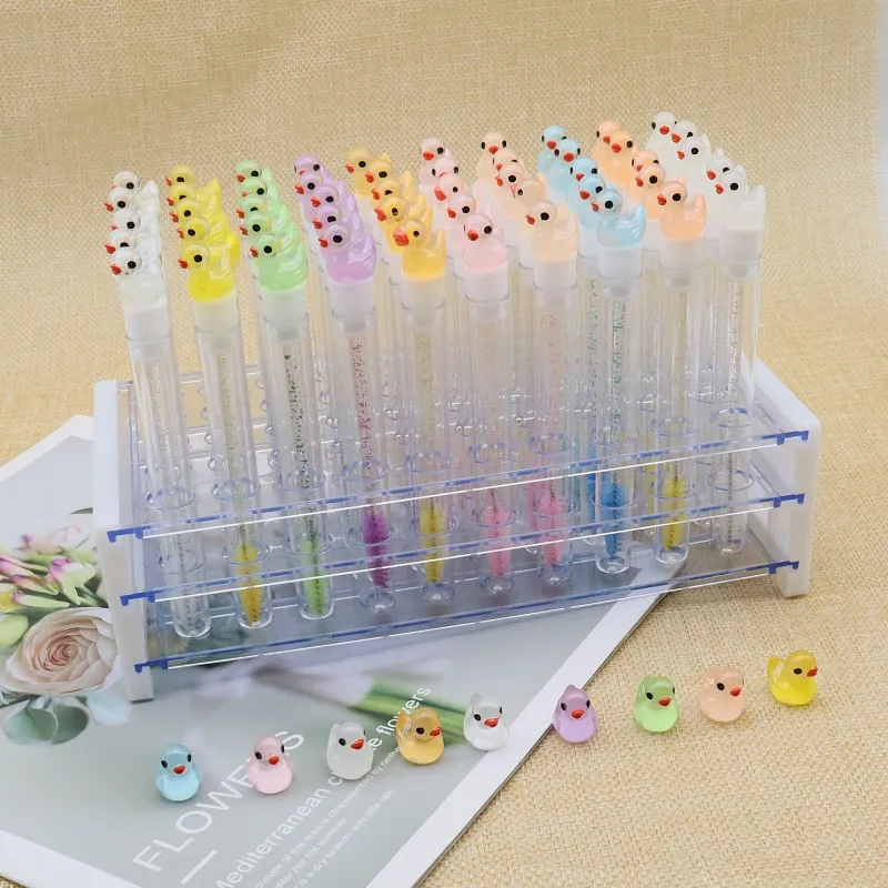 แปรงปัดขนตาแบบเป็ดน้อยน่ารัก 50 ชิ้น พร้อมหลอดใส่แปรงมาสคาร่า แปรงปัดขนตาแบบมีด้ามจับ แปรงแต่งหน้าแบบพกพา หวีปัดคิ้ว
