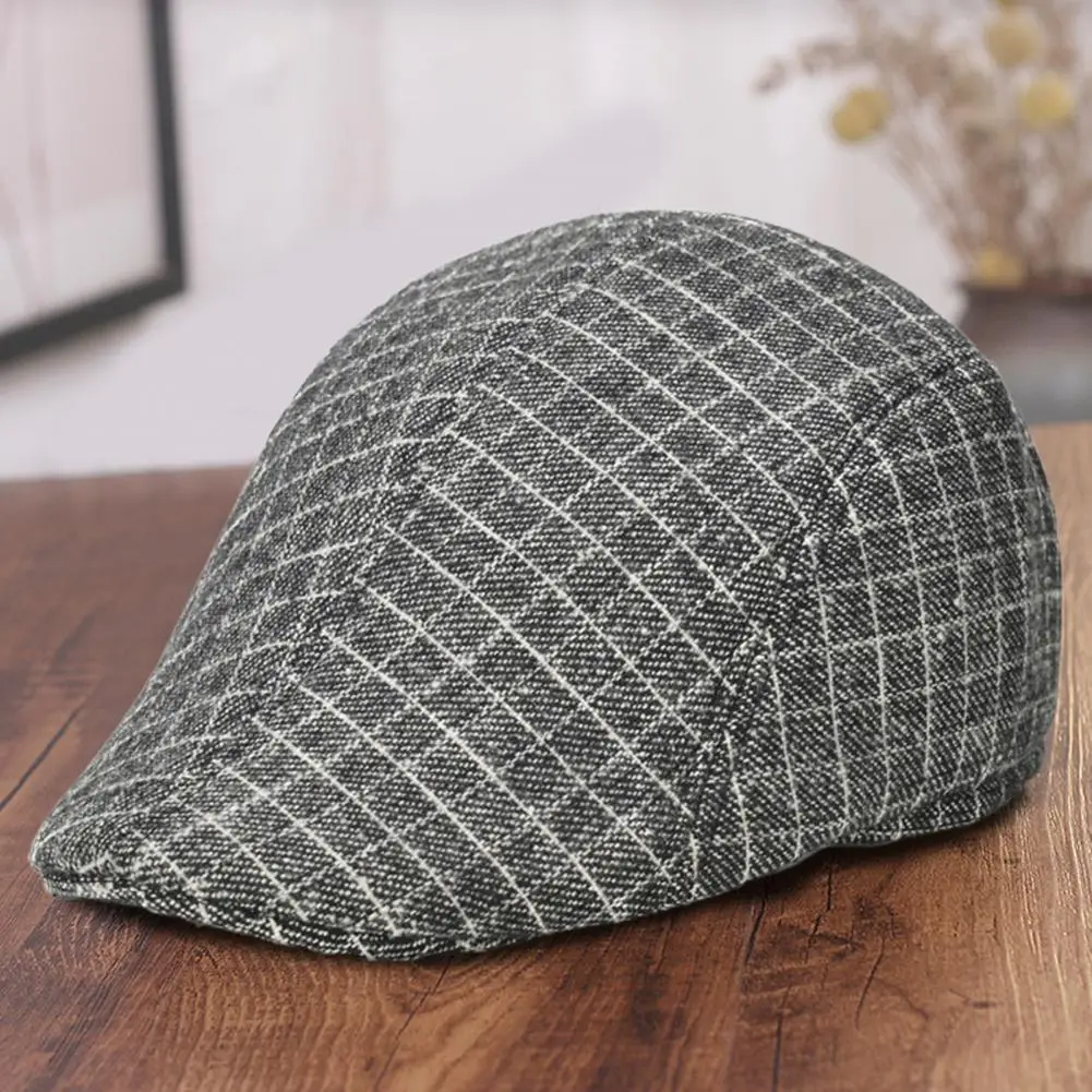 Men Beret Plaid Peaked Dome Short Brim Men Hat Sweat Absorption Vintage Windproof Sun Painter Hat