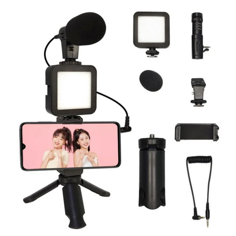 Professional Vlogger Vlogging Equipment Kit Video Recording Microphone LED Fill Light Tripod Stand for Smartphone