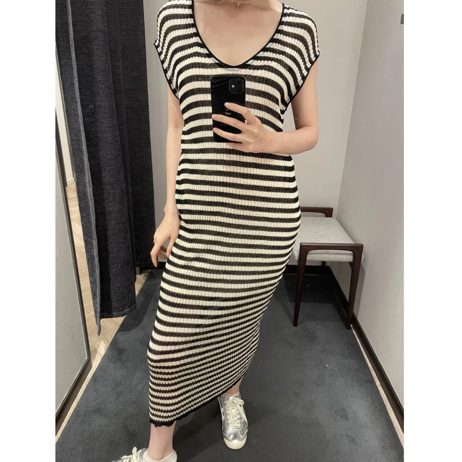 

Women's Summer Casual Relaxed Striped Lightweight Hollow-out Knitted V-neck Sleeveless Dress Women