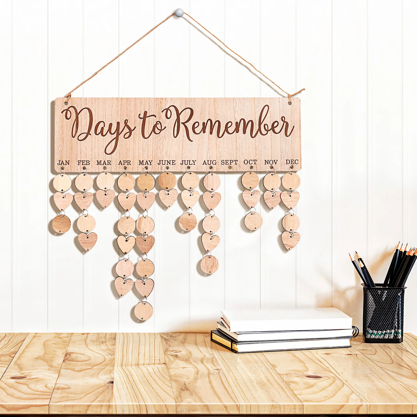 

1Set Wooden Birthday Calendar Hanging Plaque Family Birthday Board Anniversary Reminder DIY Round Heart Wood Slices Decoration