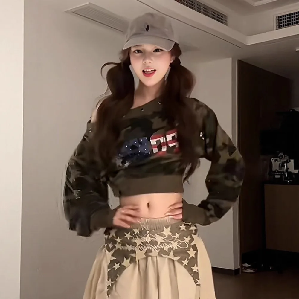2026 Women American Style One Shoulder Long Sleeve Sweatshirt Camo Unique Design Slim Cropped Top Off Shoulder Figure Flattering