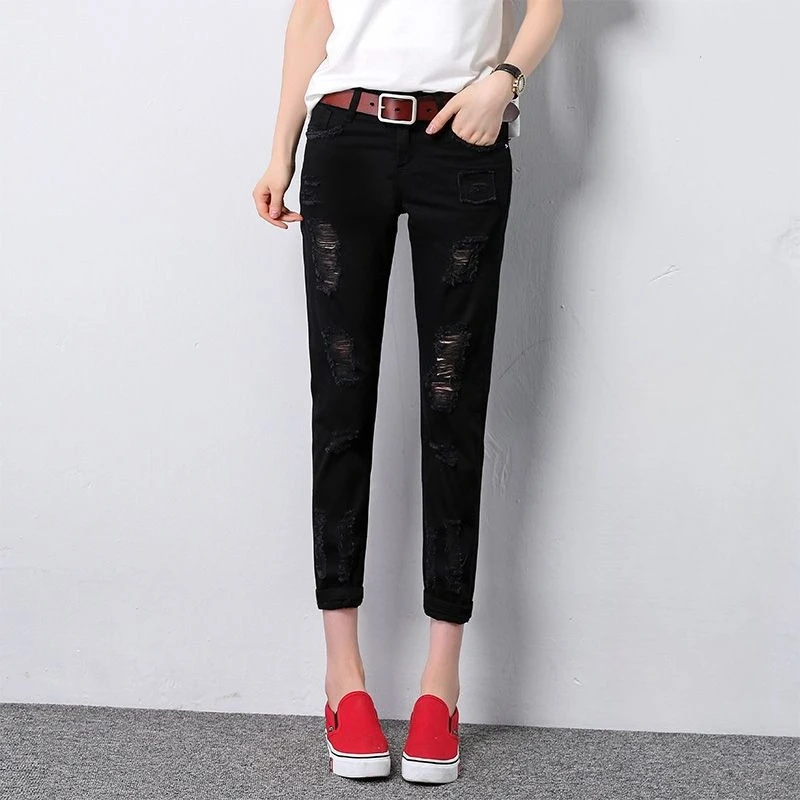 

2026 Spring Summer New Women's Torn Jeans Figure Flattering Cropped Baggy Distressed Design
