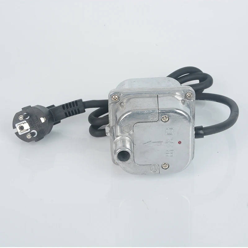1500W 220V European Standard Car Engine Heater Diesel Auto Engine Antifreeze Preheater Truck Coolant Winter Heating Accessorie
