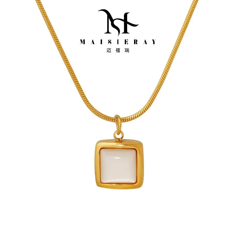 

Maisieray 2025 Gorgeous Square Mother Of Pearl Pendant Necklace Titanium Steel With Gold Plated Finish Elegant for Women Sale