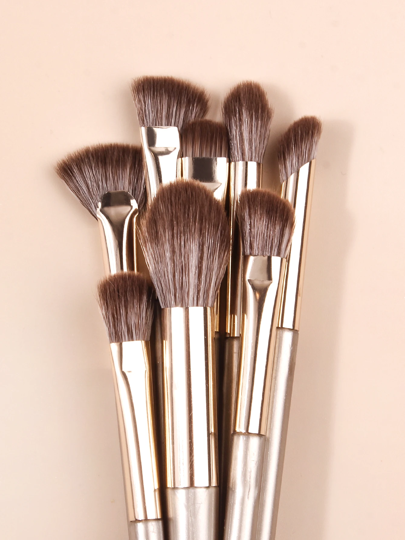 15PCS golden Professional Makeup Brush Set for Eye and Foundation for Professional Powder and Face Makeup