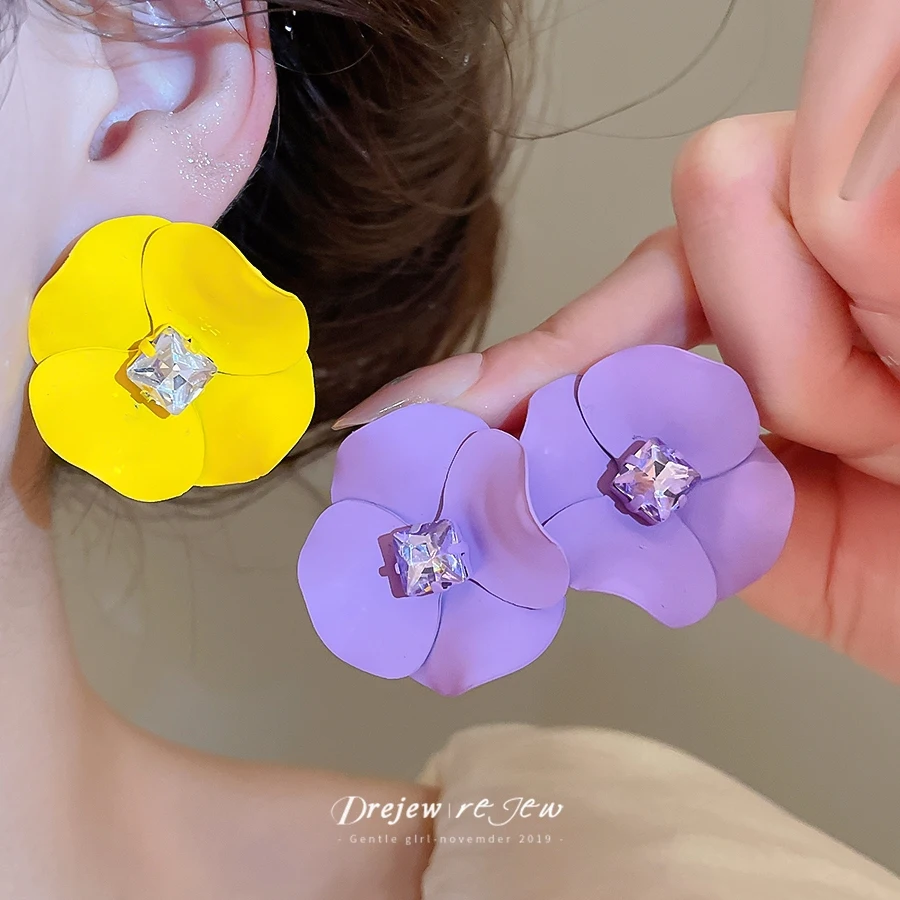 DREJEW Light Luxury Matte Flower Stud Earrings With Square Crystal Center For Daily Wear Dating Vacation