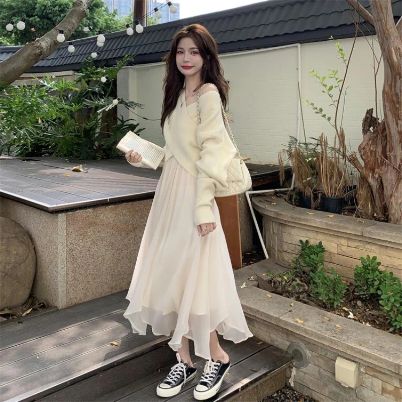 

Модные женские костюмы на осень и зиму 2024, новый вязаный свитер в корейском стиле, модная сетчатая юбка, уличная двухсекционная юбка