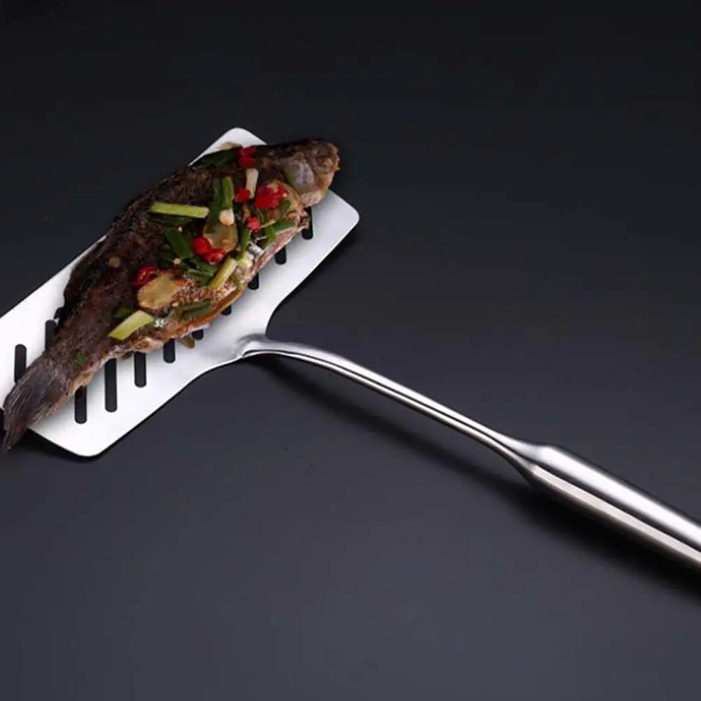 1Pcs Stainless Steel Fish Spatula Heavy Duty Grilling Spatula Thickened Handle Oil Drain Design for Whole Fish Fillets Seafood