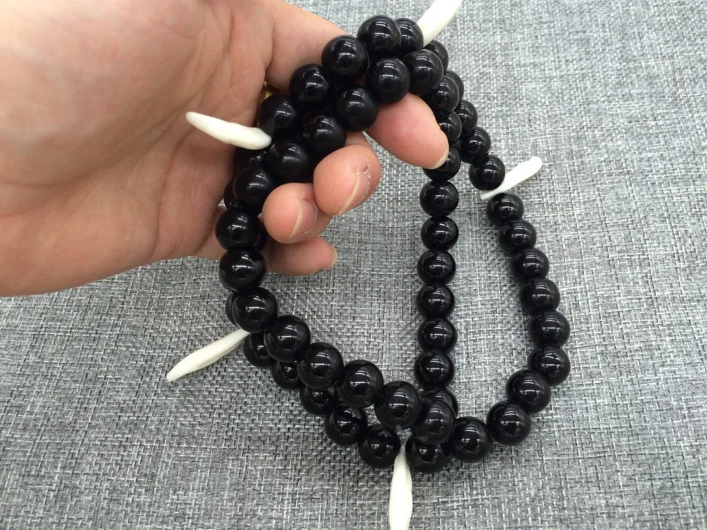 Anime Inuyasha Necklace Word Spirit Rosary Black Beaded Necklace Bangle Logo Pendant Jewelry Gift