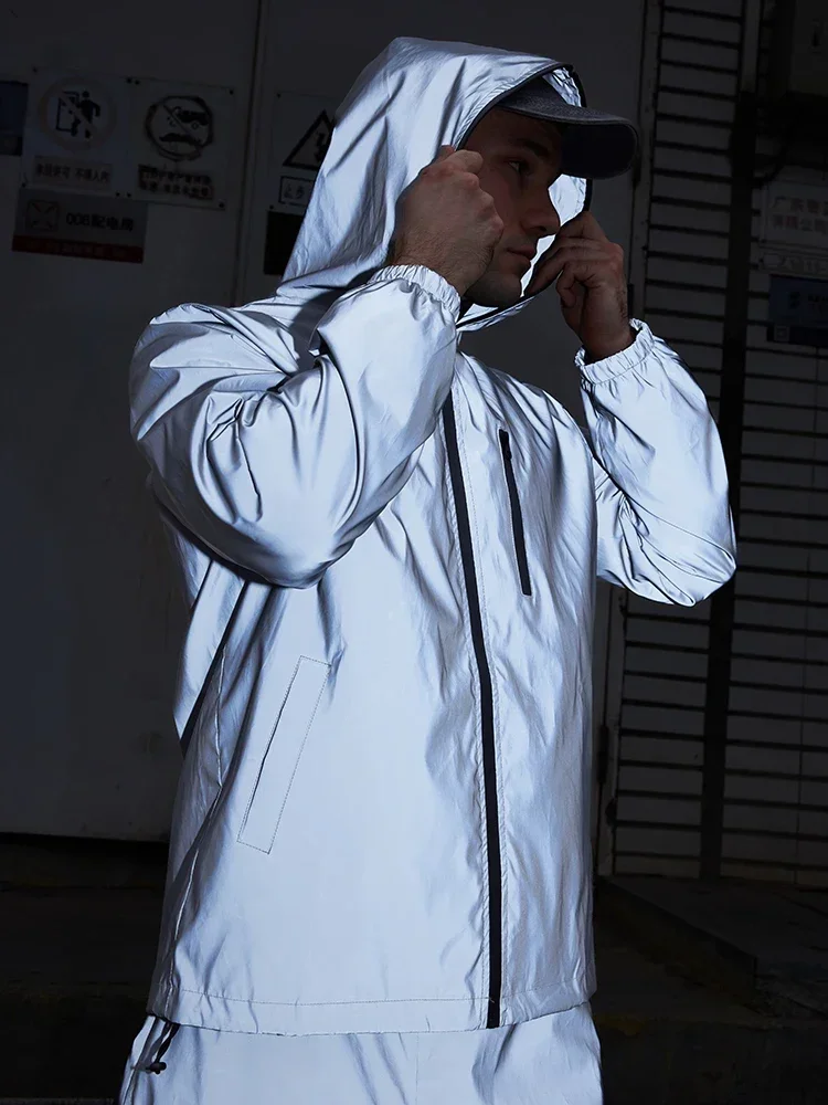 سترات رجالية بغطاء للرأس عاكسة للضوء، معاطف خارجية مقاومة للرياح، تصميم بسحاب، ملابس ركض آمنة لامعة #1