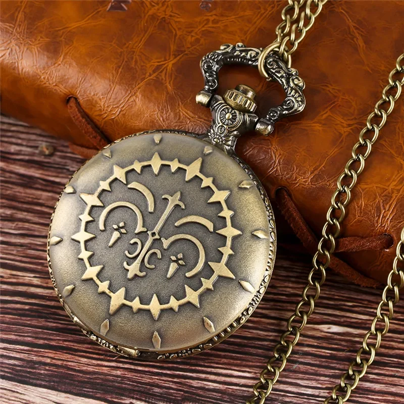 

Classic Full Hunter Quartz Pocket Watch for Men Women Sweater Necklace Chain Arabic Number Display Timepiece