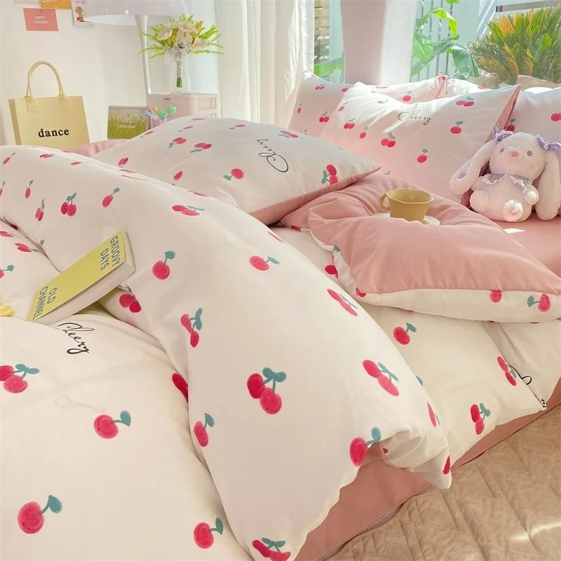 Cartoon Strawberry Home Bedding Set semplice copripiumino floreale nordico con lenzuolo morbido copripiumino federe biancheria da letto