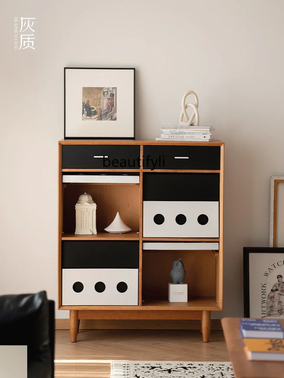 

Four-Grid Cabinet Solid Wood Flap-up Door Vintage Bauhaus Side Cabinet Magazine Cabinet Living Room Storage