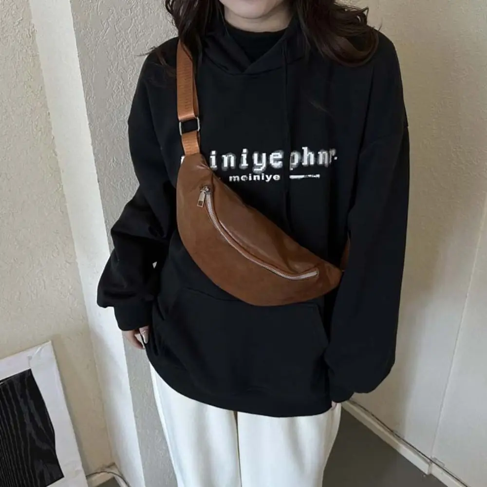 

Casual Fanny Packs PU Chest Bag Half Moon Bag Korean Style Banana Bag Solid Color Large Capcity Crossbody Waist Pack Shopping