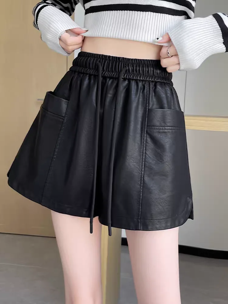 Pantaloni in ecopelle da donna: 2025 Nuovi culottes a gamba larga a trapezio a vita alta, pantaloncini autunnali dimagranti larghi per le donne