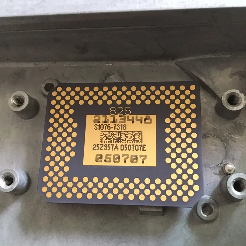

Projectors DMD chip 825 S1076-7312 S1076-7318 S1076N7318 S1076C7310 for Projectors DELL 2400MP