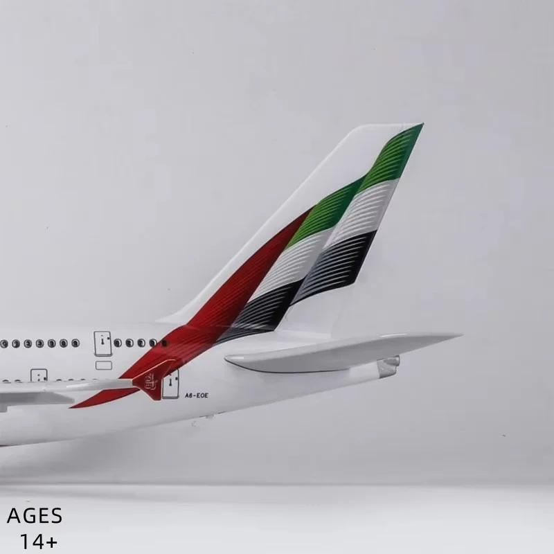 1/160 Scale 45.5cm Airplane New Painting A380 UAE Airline Aircraftwith Light & wheels Die-Cast Plastic Resin Model Collectible