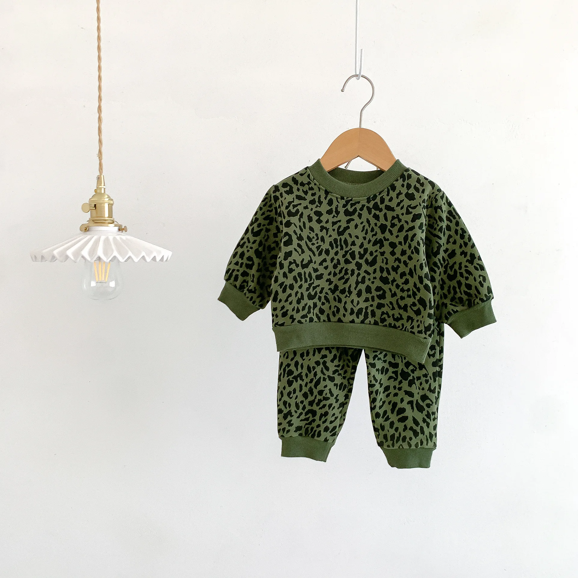 Autumn Infant Outfits Cute Toddler Boy Fashion Leopard Sweatshirt Suit Girl Cotton Print Casual Long Sleeve Tops + Pants 2pcs