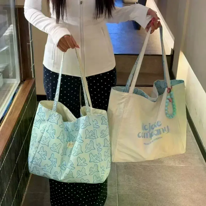 Canvas Tote Bag Cute Pigeon Print Large Capacity Portable Lightweight Tote Bag for Students Travel Short Trips