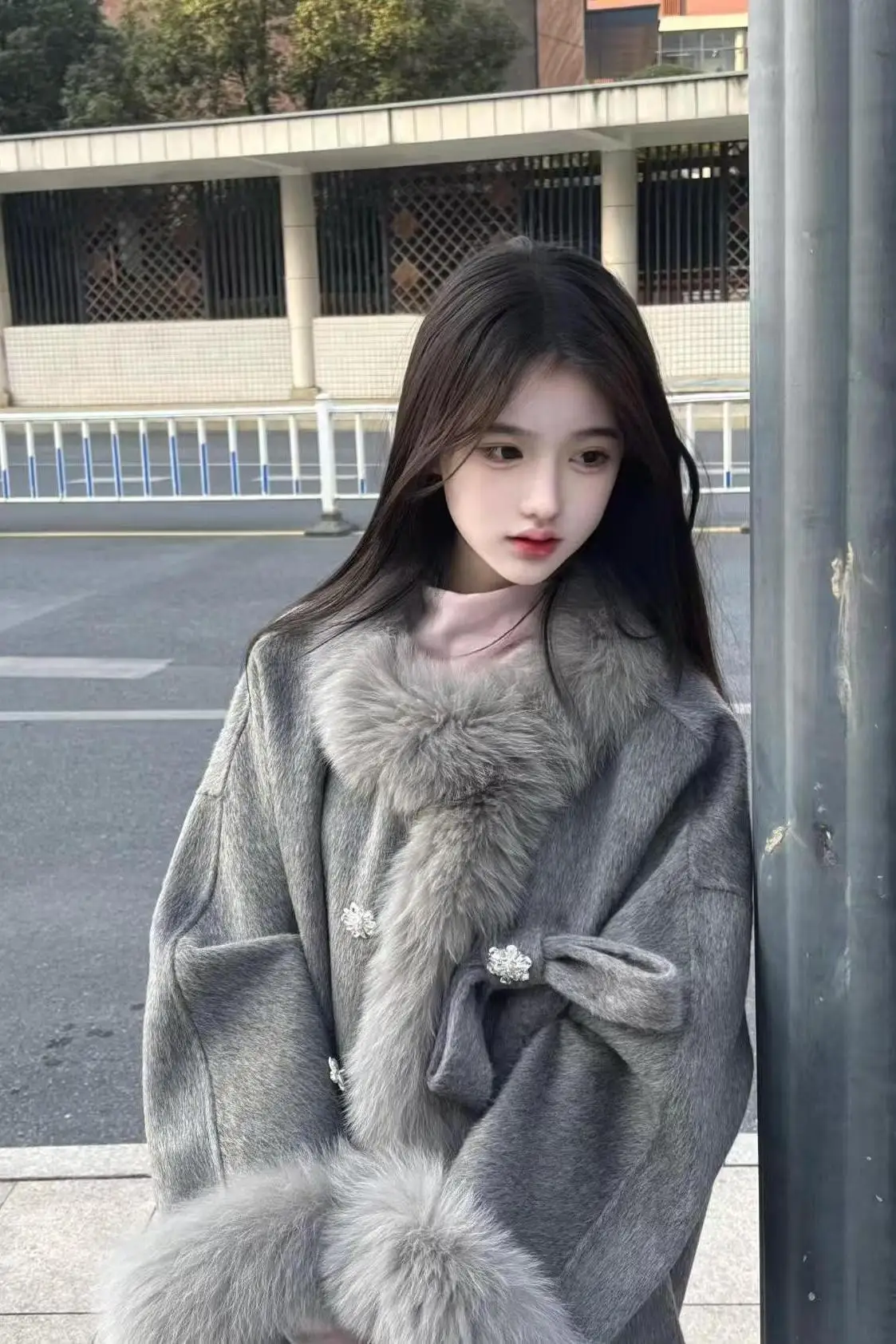 Płaszcze damskie z mieszanki wełny, płaszcz wełniany, niebieski, jesień, aksamit, podszyty polarem, wzorzysty, zapinany na zamek, stójka, rozkloszowany, na konferencję, dla dojrzałych kobiet