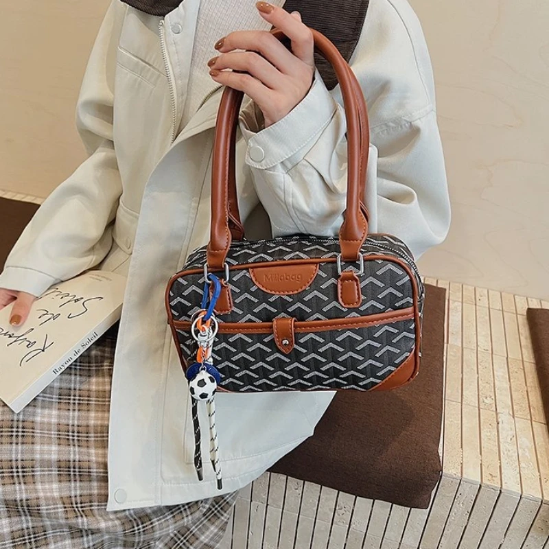 

Super Popular High-end Boston Bag, Fashionable Handbag, Single-shoulder Crossbody Bag, Women's Shopping and Commuting Style