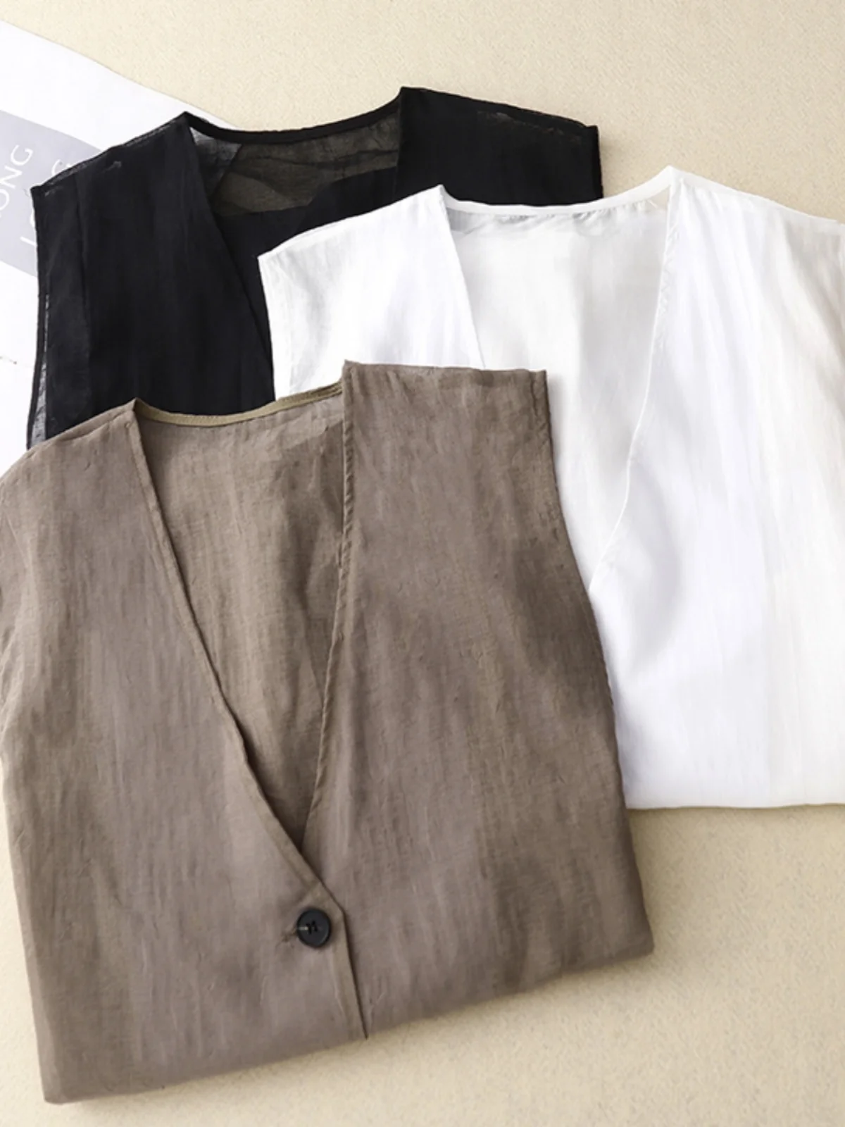 

Retro Cotton Linen Vest Women's Loose V-ne Svel Top Thin Brand Outlet Summer Commute Sle Pure Color ket Detail