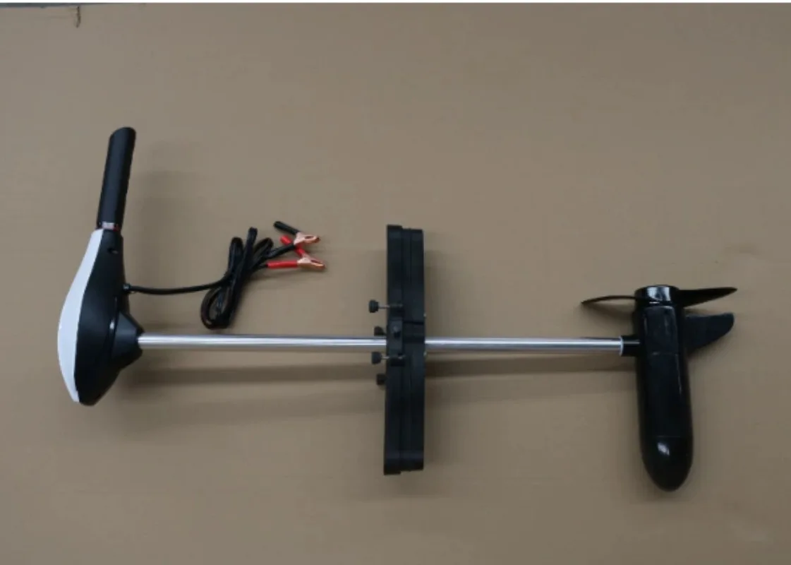 Motor Eléctrico de Arrastre de 34 lb para Kayak, Motor de Barco de 12V con Montaje en Espejo de Popa y Hélice Silenciosa, Apto para Agua Salada