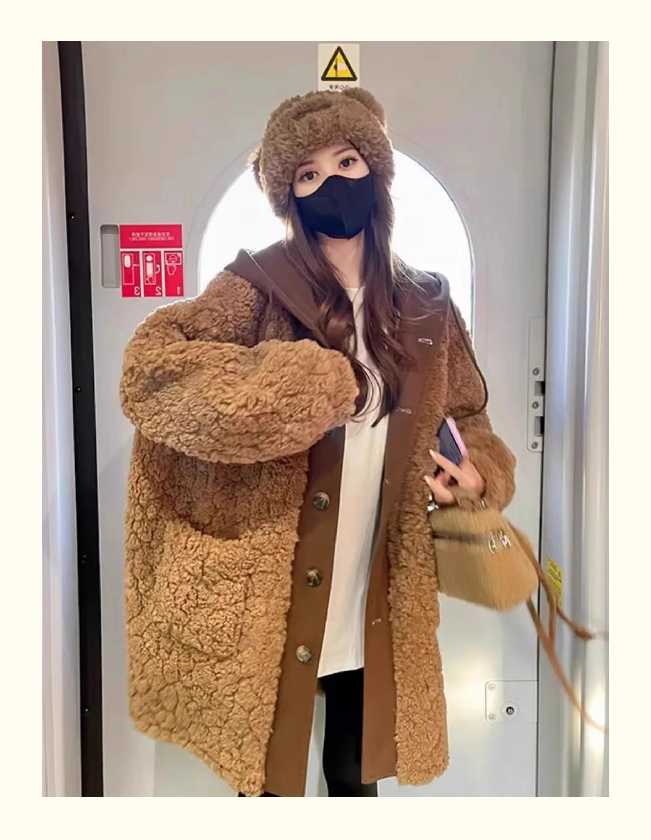 Kurtka z wełny jagnięcej damska cargo boyfriend styl militarny detal safari patchwork element płótno bomber moda klasyczna