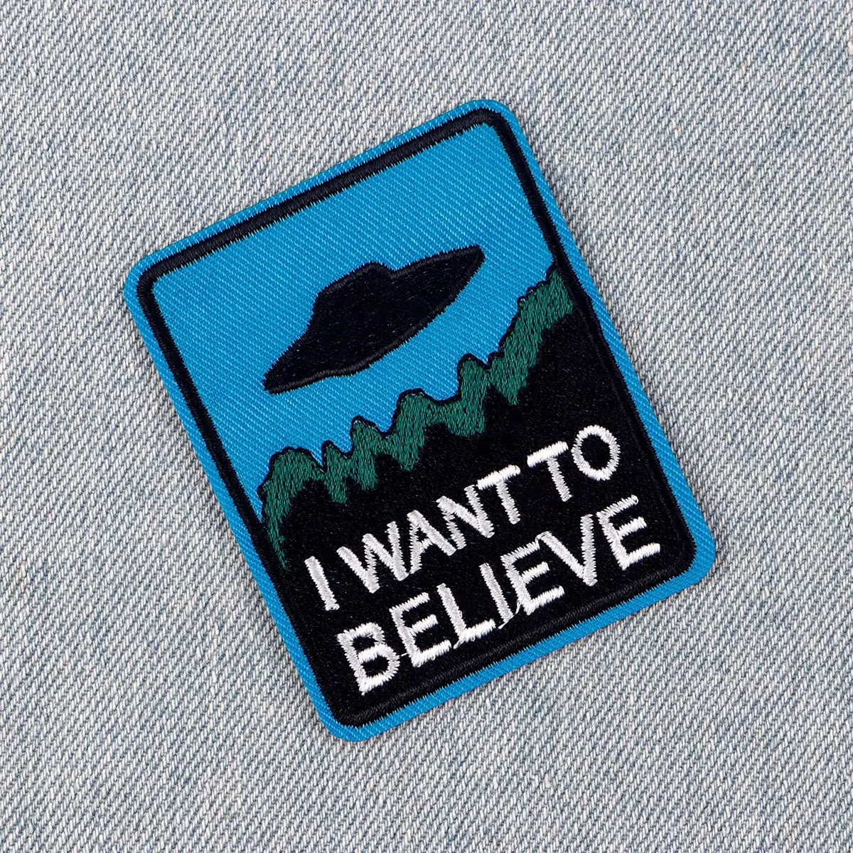 UFO Alien Embroidery Patch I WANT TO BELIEVE Iron On Patches For Clothing Thermoadhesive Patches On Clothes DIY Sew Badges