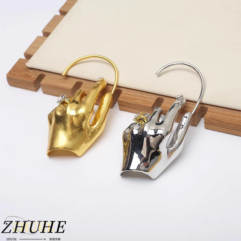 

Trendy Gold Hand Ear Cuff with Stone Ring, Jewelry Accessories for Women, Creative Ear Jewelry for Social Media Looks