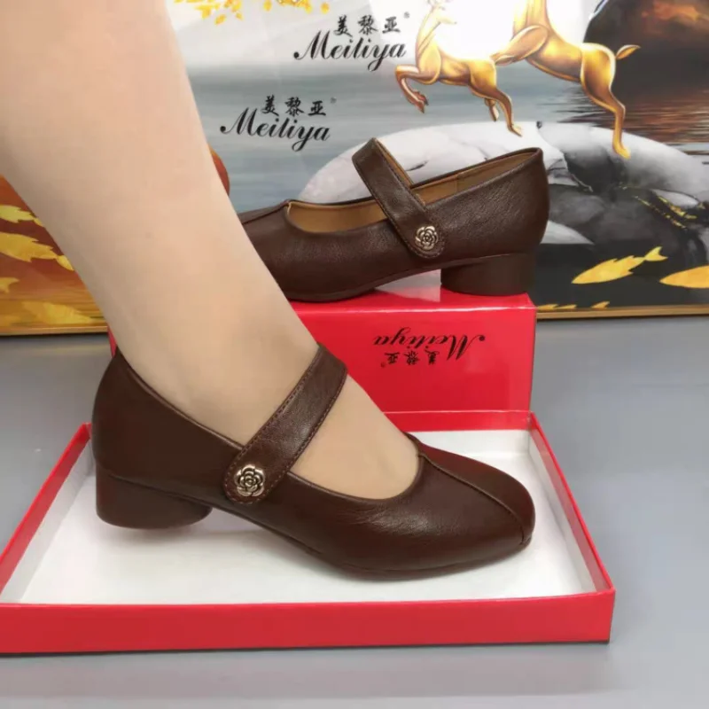 

Spring new soft sole anti slip comfortable low heel shallow mouth single shoe fashionable versatile casual shoes