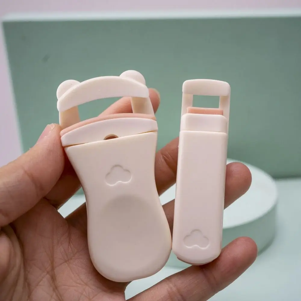 Cute Bear Shape Design Eyelash Styler Wide Angle/partial Plastic Material Convenient Eyelash Curler Cream/pink