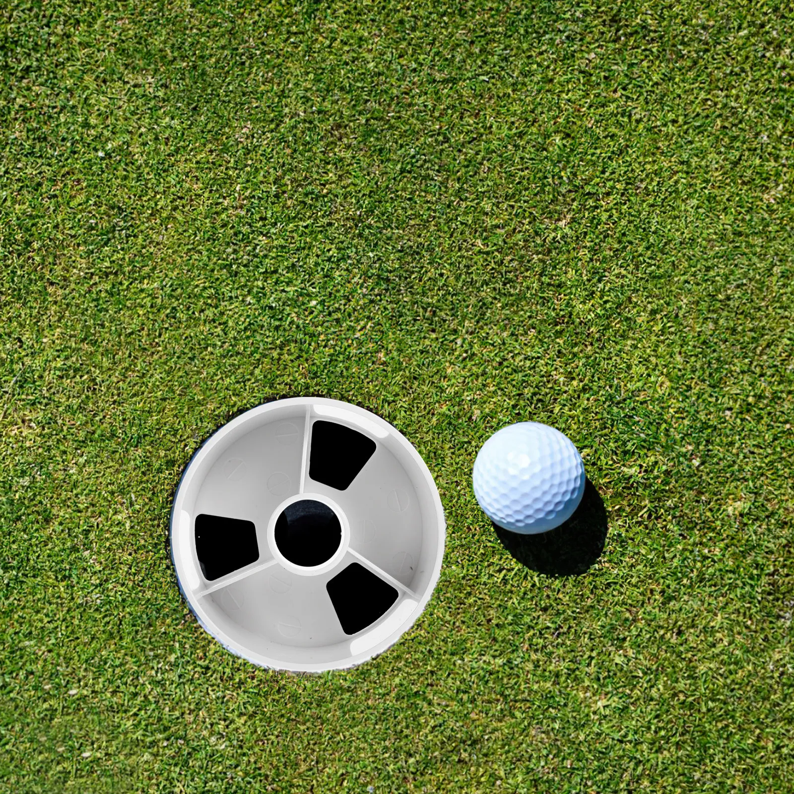 

2 шт. Защитные кольца для гольф-парковки (фоллайт) 105x105x10 см, сверхпрочные пластиковые, с флагом, для тренировок